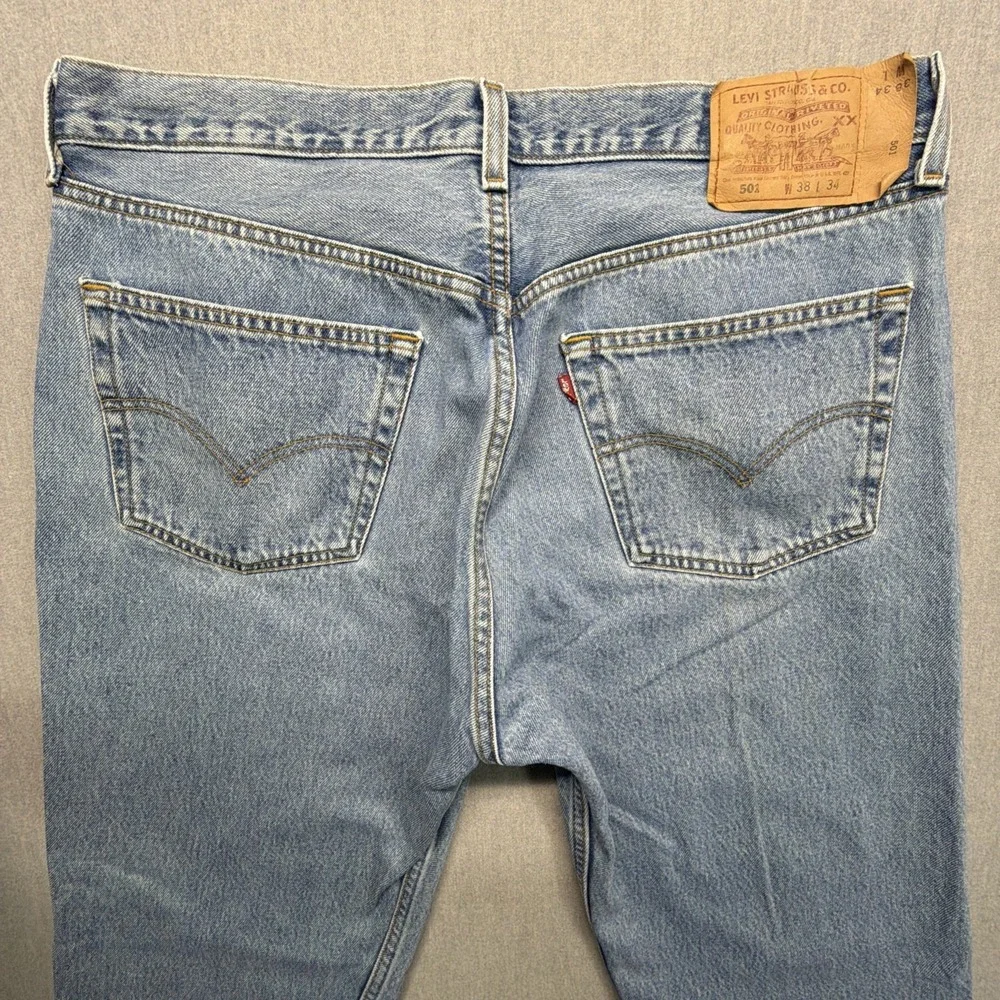 VTG Levis‎ 501 Jeans Made In USA Button Fly Mens 38x34 (Fits 36x32)